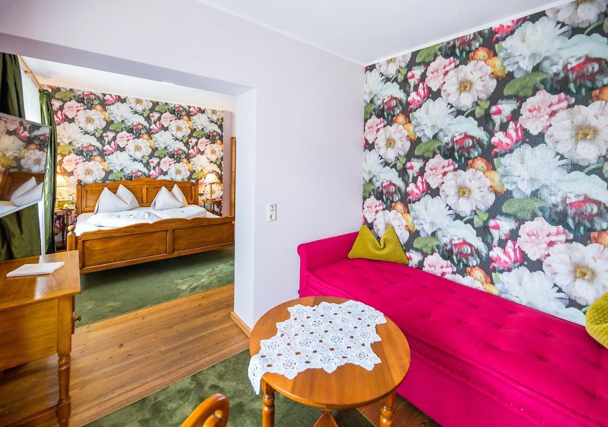 Romantikhotel Zell Am Hotel