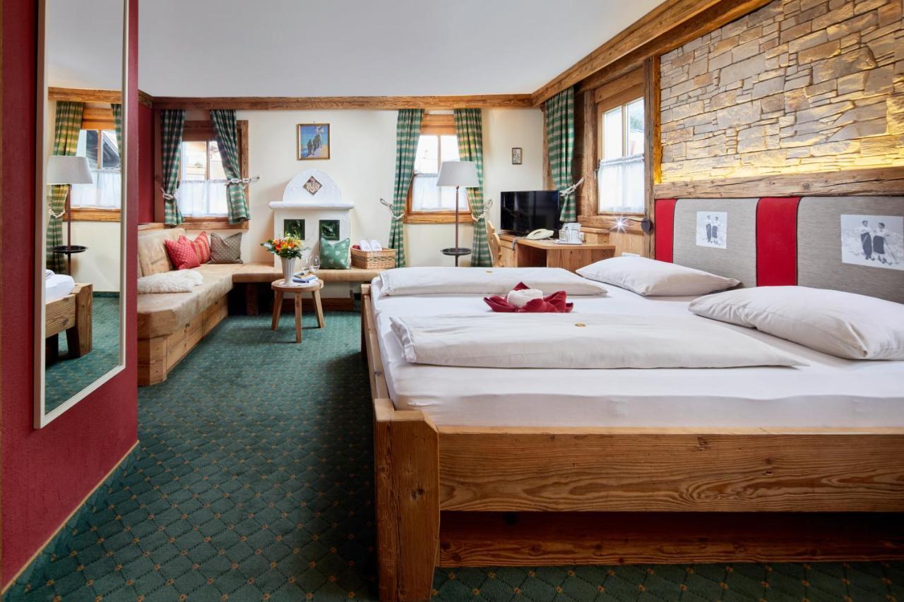 Romantikhotel Zell Am 4*