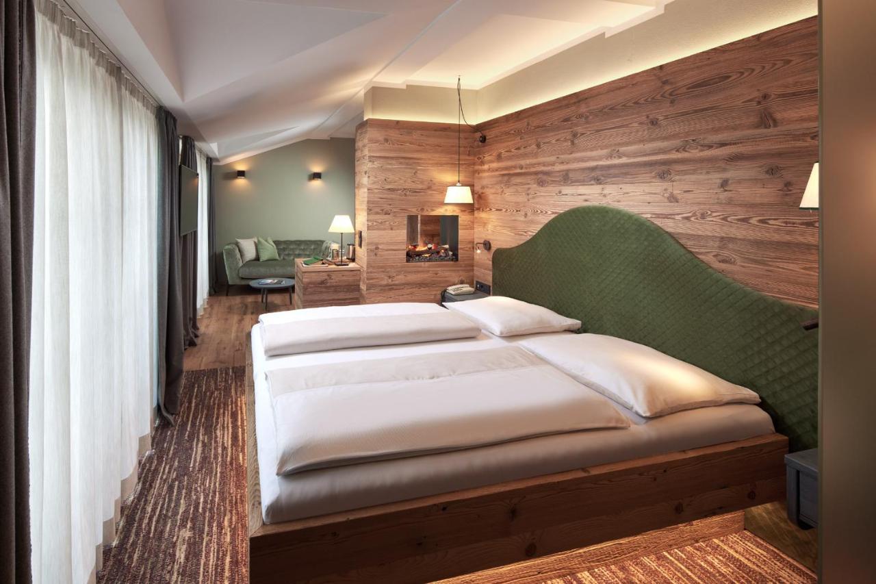 Hotel Romantikhotel Zell Am