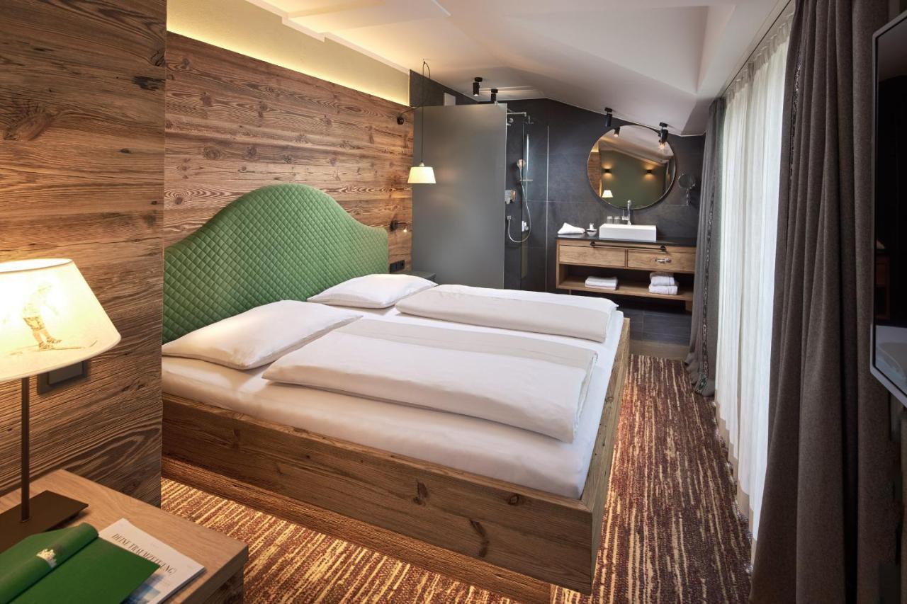 Romantikhotel Zell Am 4*