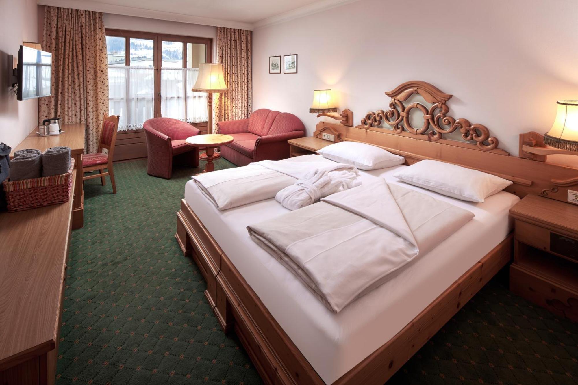 Hotel Romantikhotel Zell Am